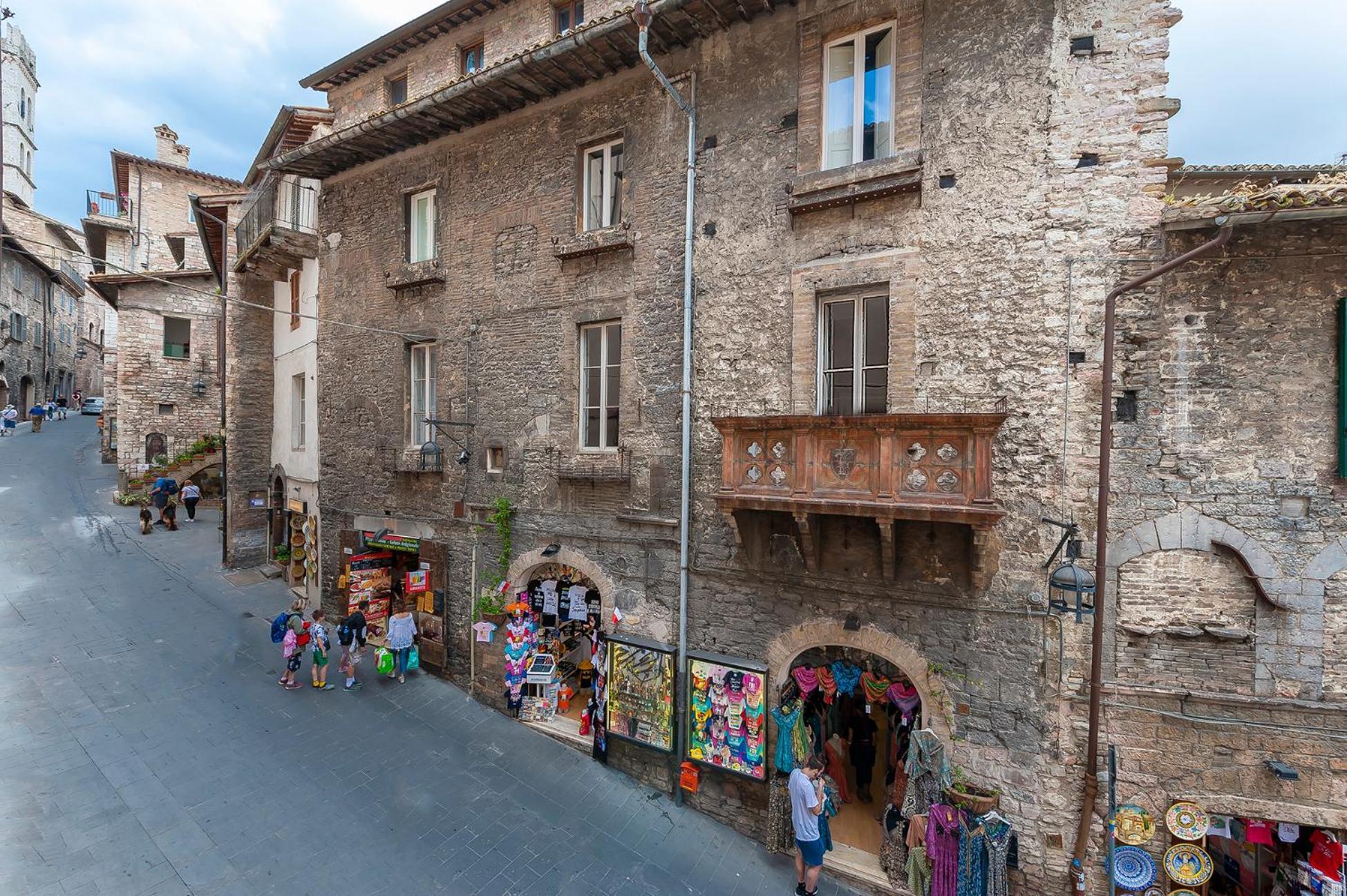 La Loggia Di Portica Residenza Storica Nel Centro Di Assisi Apartment Bagian luar foto